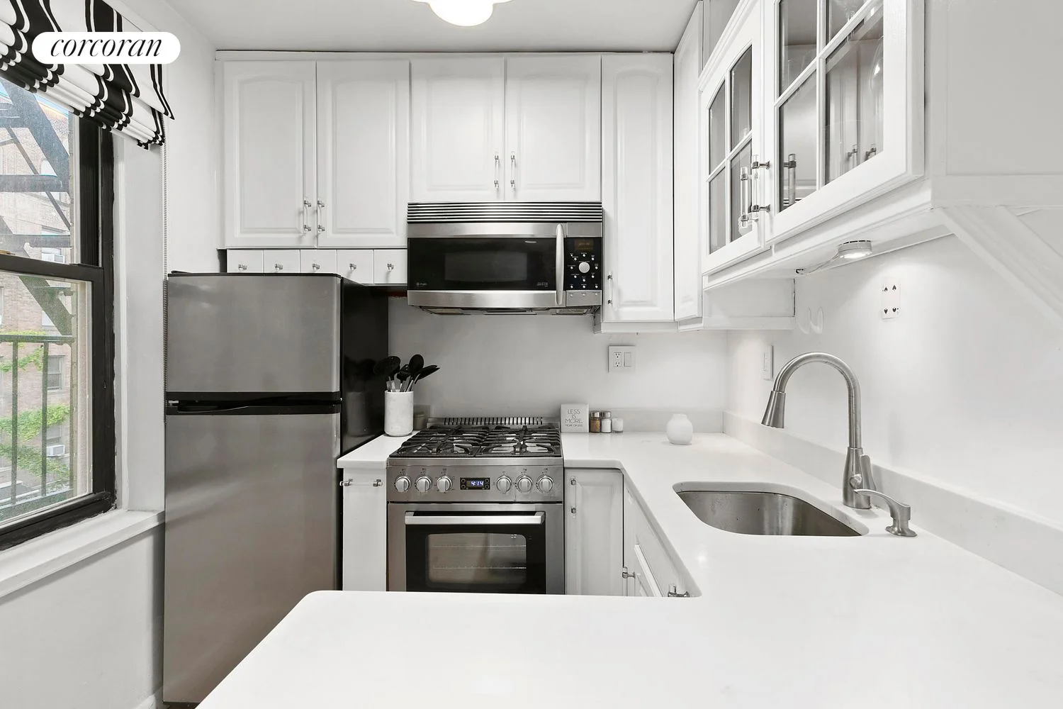 Studio for Sale in Manhattan – New York – NY - 1