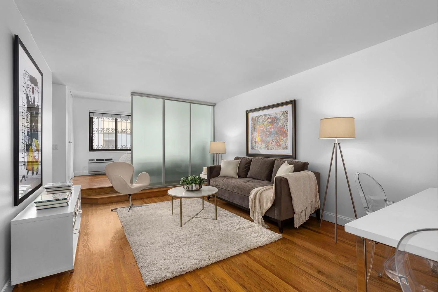 1 Bedroom Studio for Sale in Manhattan – New York, NY - 8