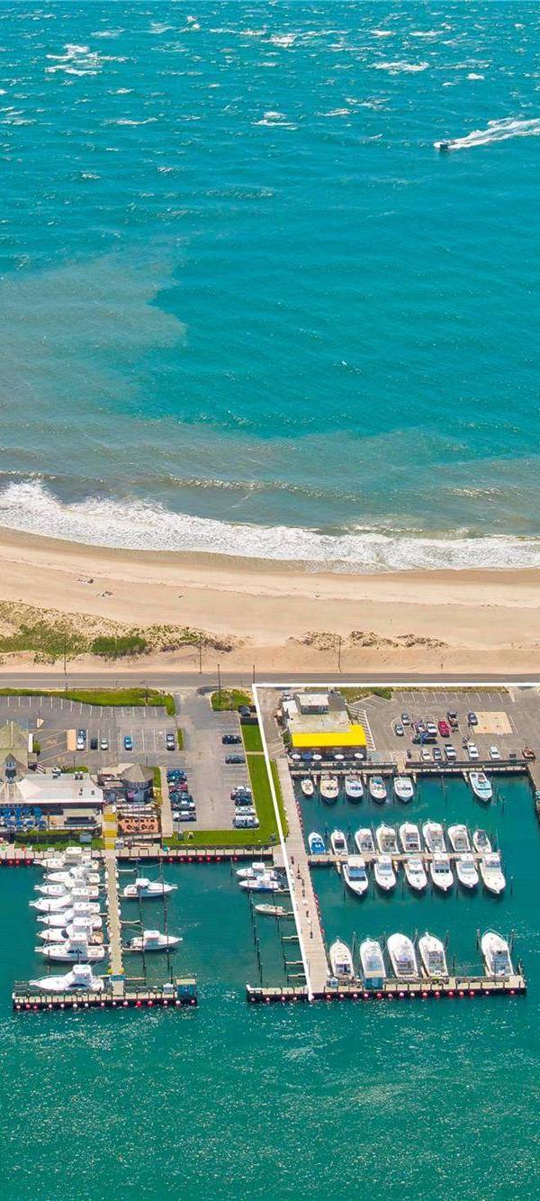 Building for Sale in Hampton Bays - New York - USA
