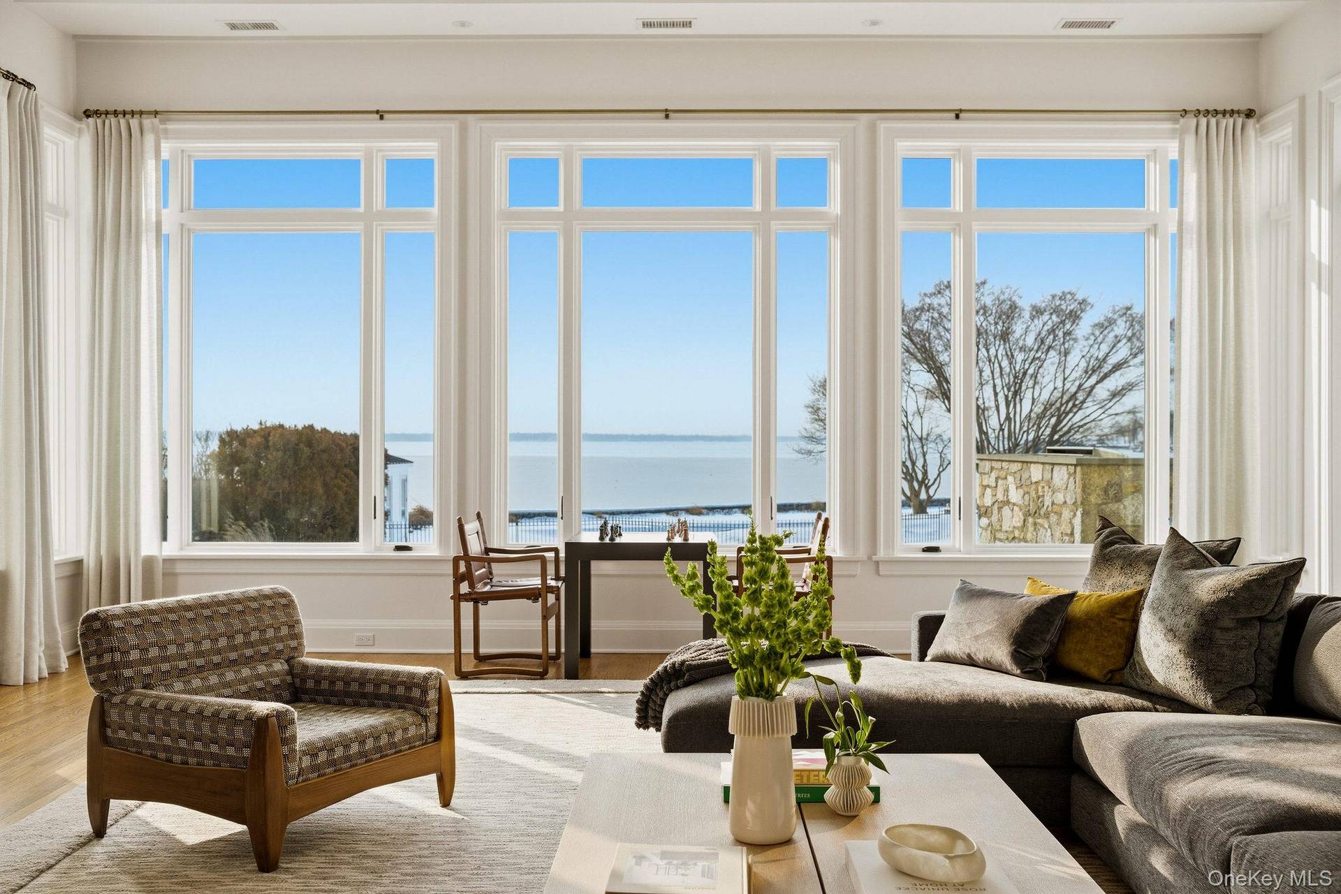 Casa com 7 Quartos à Beira-Mar à Venda em Larchmont, NY, EUA - 3