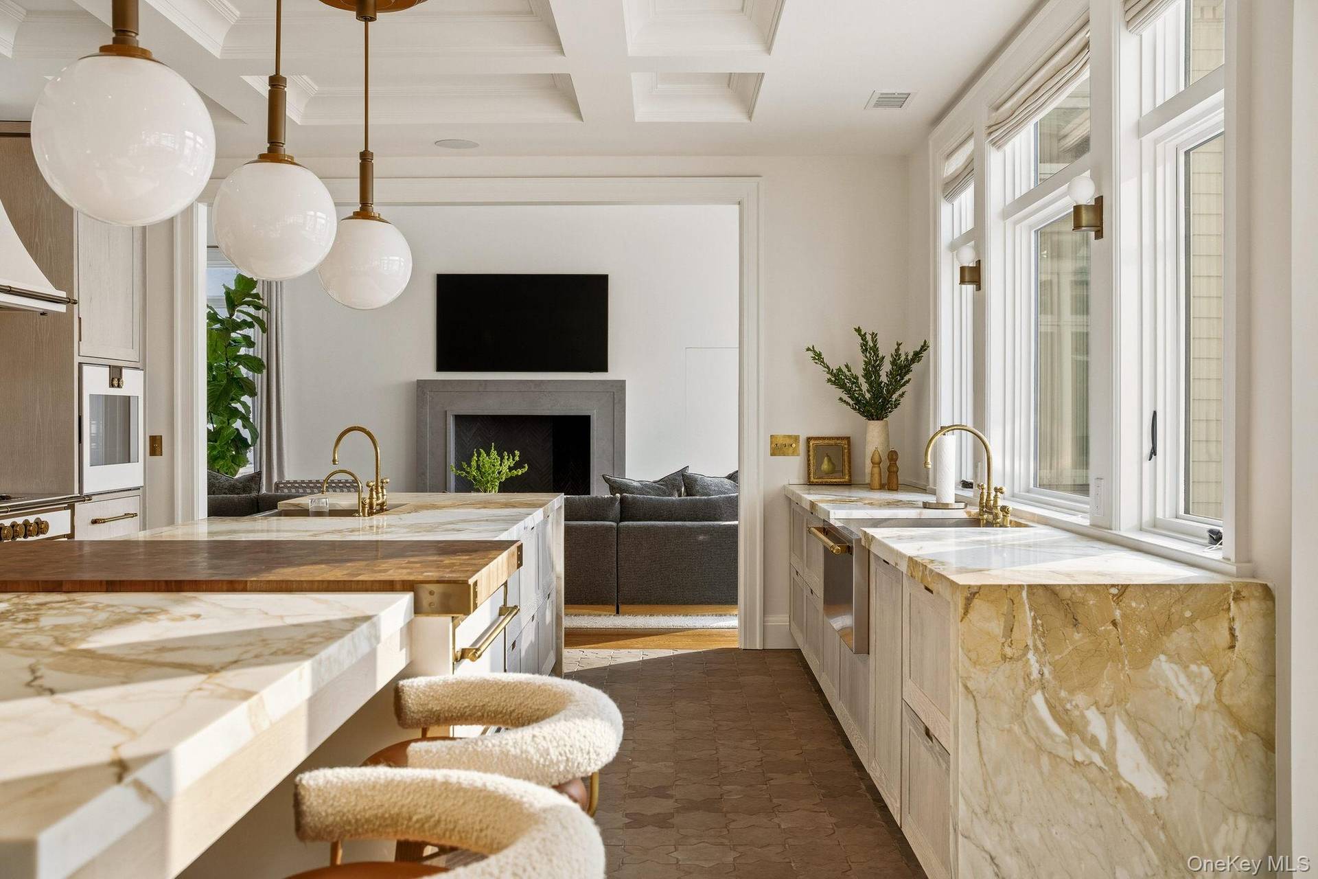 Casa com 7 Quartos à Beira-Mar à Venda em Larchmont, NY, EUA - 5