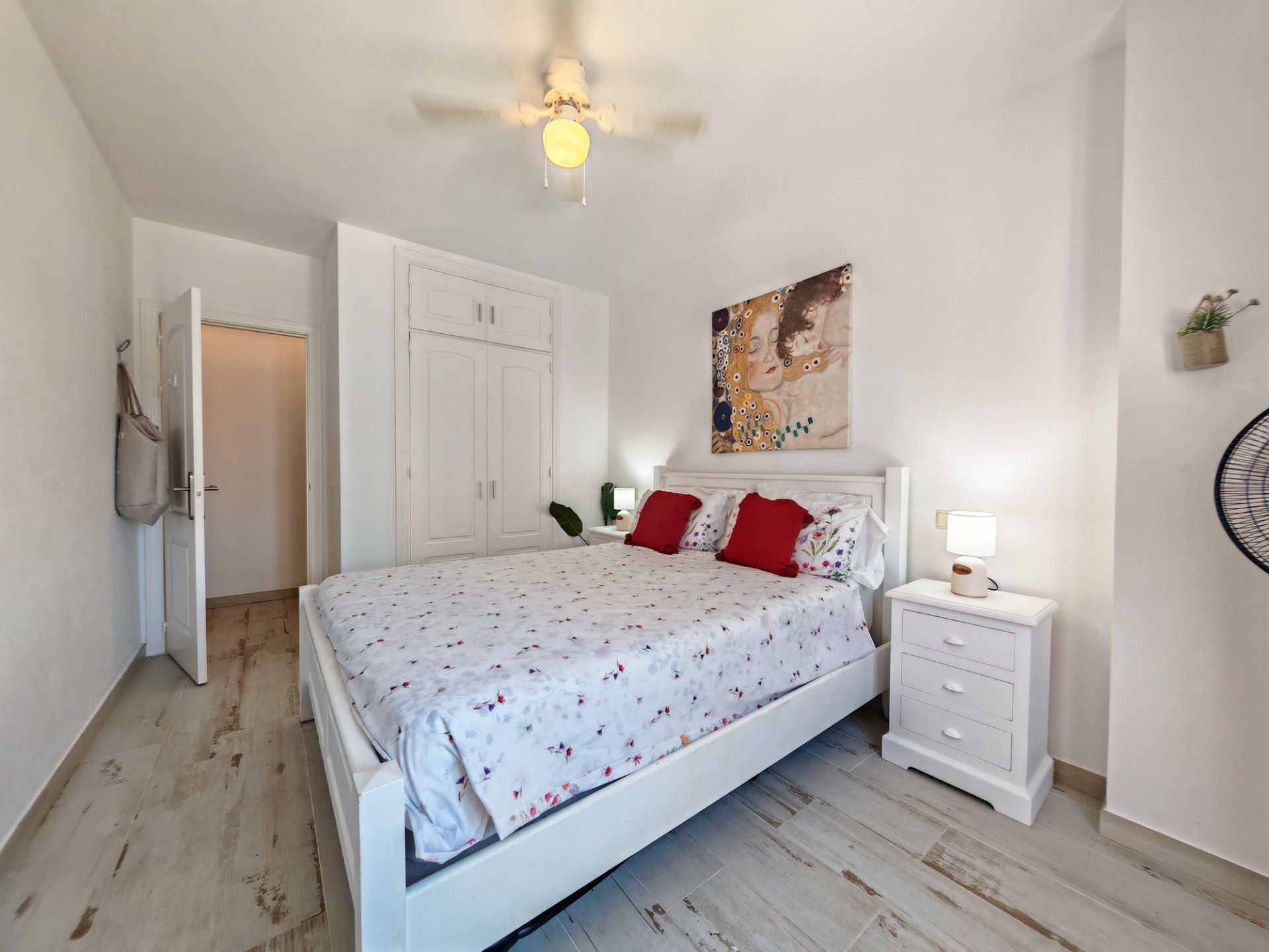 Appartement en Bord de Mer avec Vue Mer à Vendre à Manilva, Costa del Sol - 6
