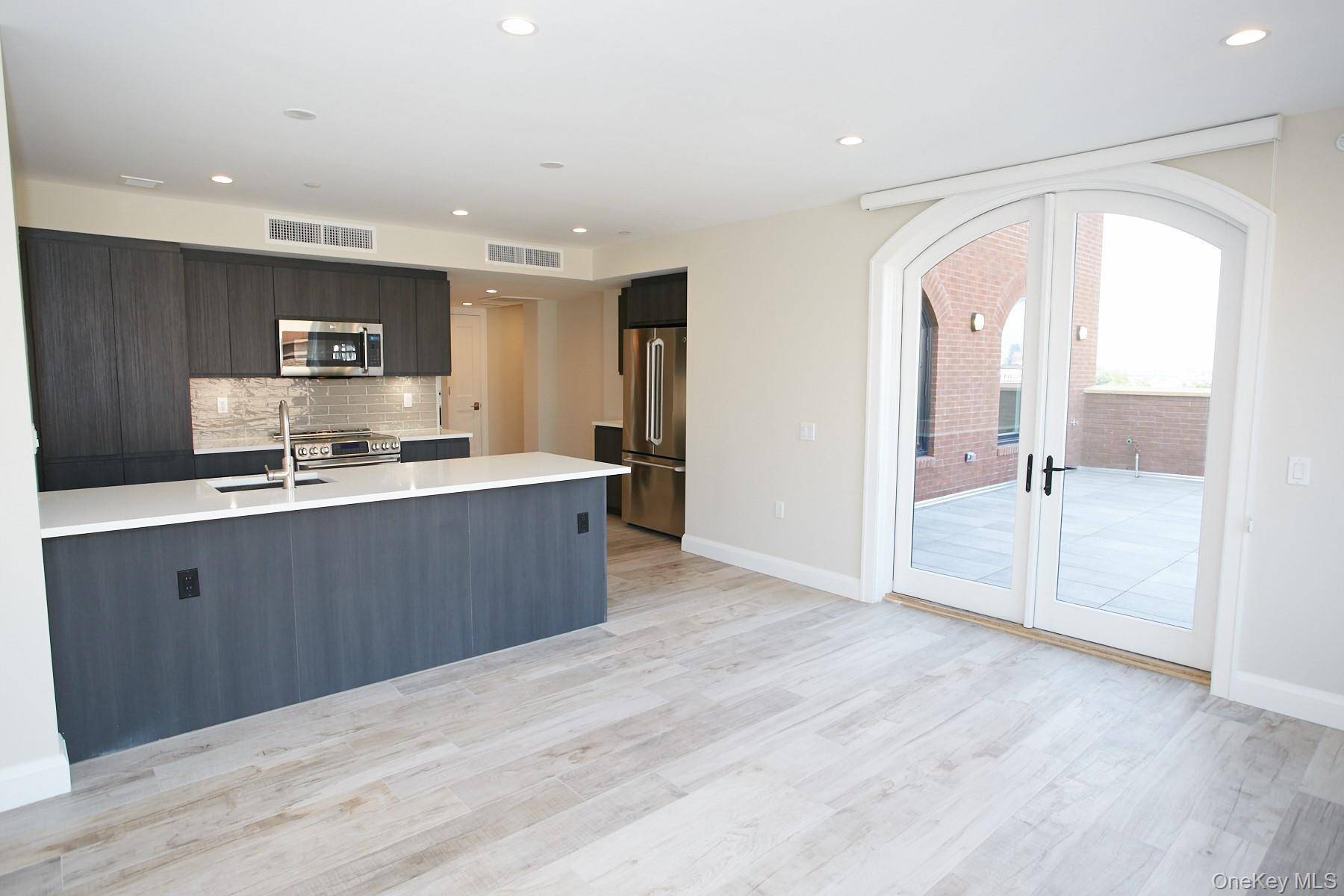 Prédio Residencial à Venda em Astoria, Nova Iorque, EUA - 3