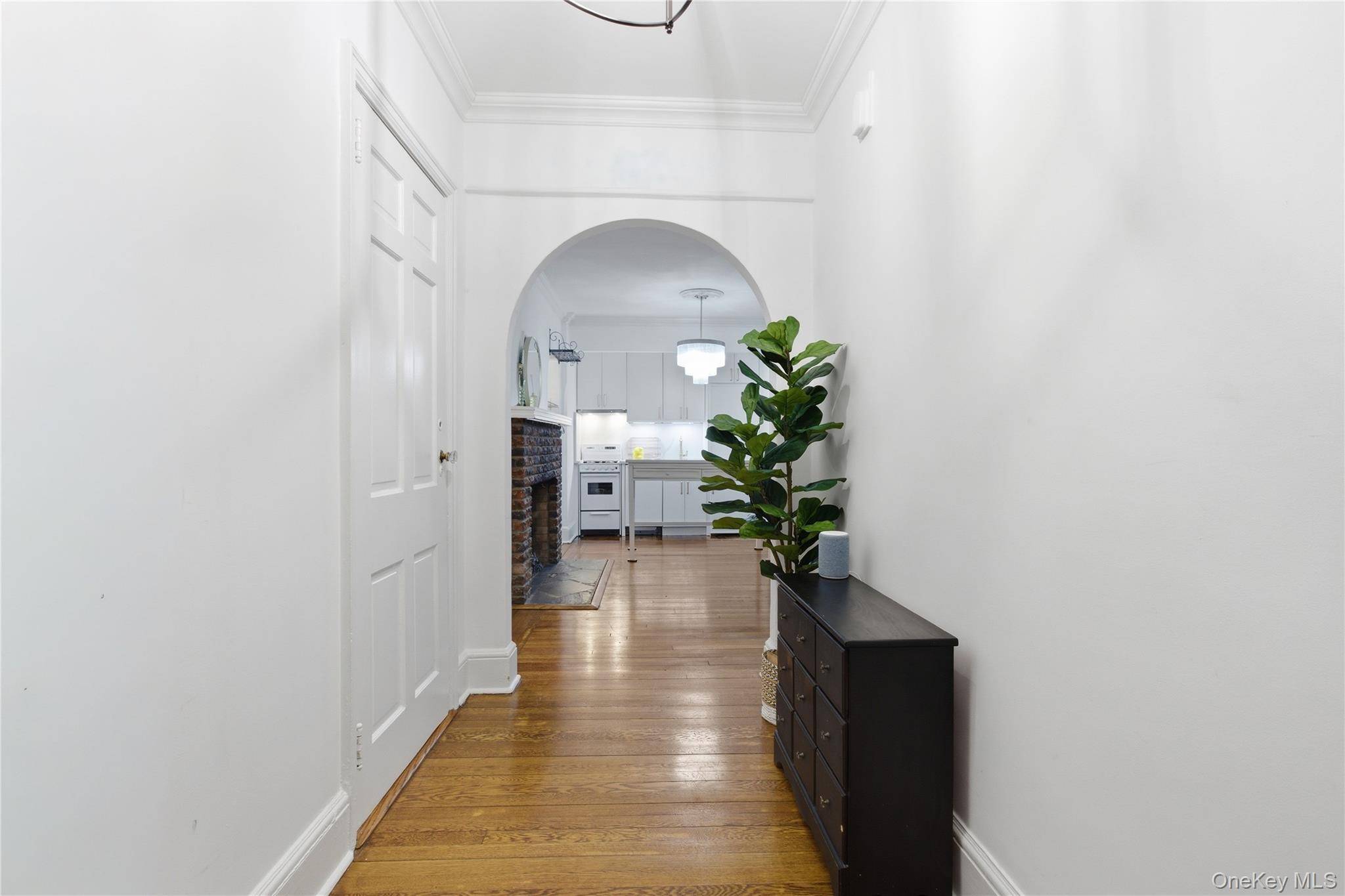 Studio Home for Sale in Bronxville - New York - USA - 5