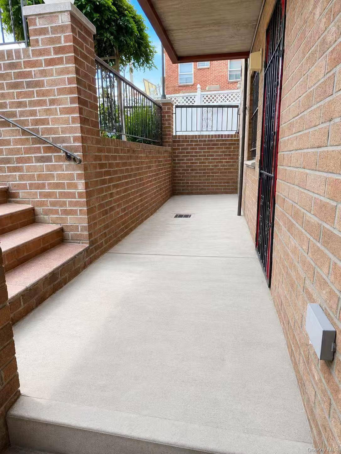 Apartamento à Venda em College Point - Nova Iorque - EUA - 1