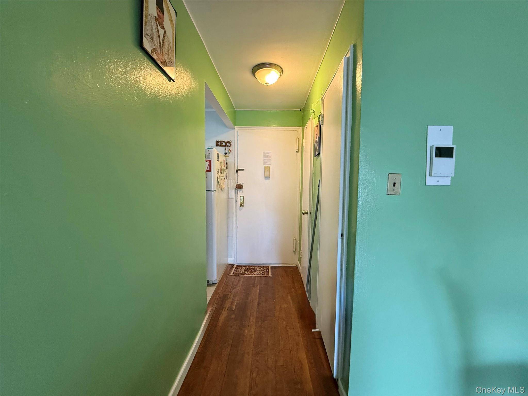 Apartamento à Venda em Elmhurst - Nova Iorque - EUA - 6