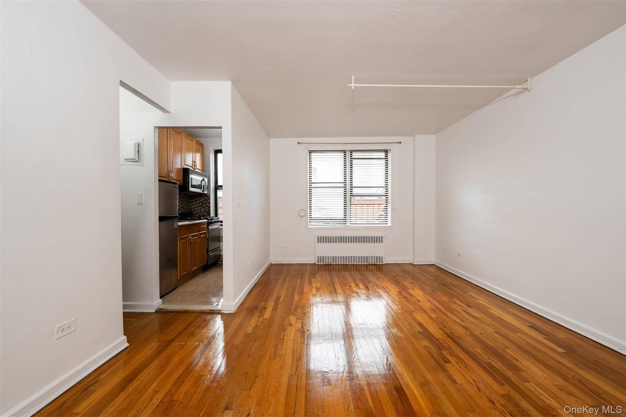 Apartamento à Venda em Forest Hills - Nova Iorque - EUA - 4