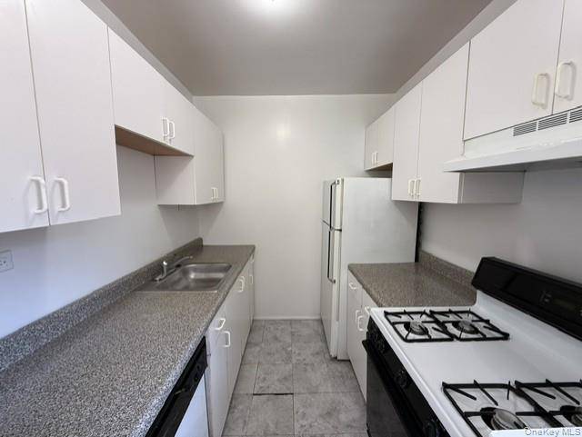 Apartamento à Venda em Forest Hills - Nova Iorque - EUA - 4