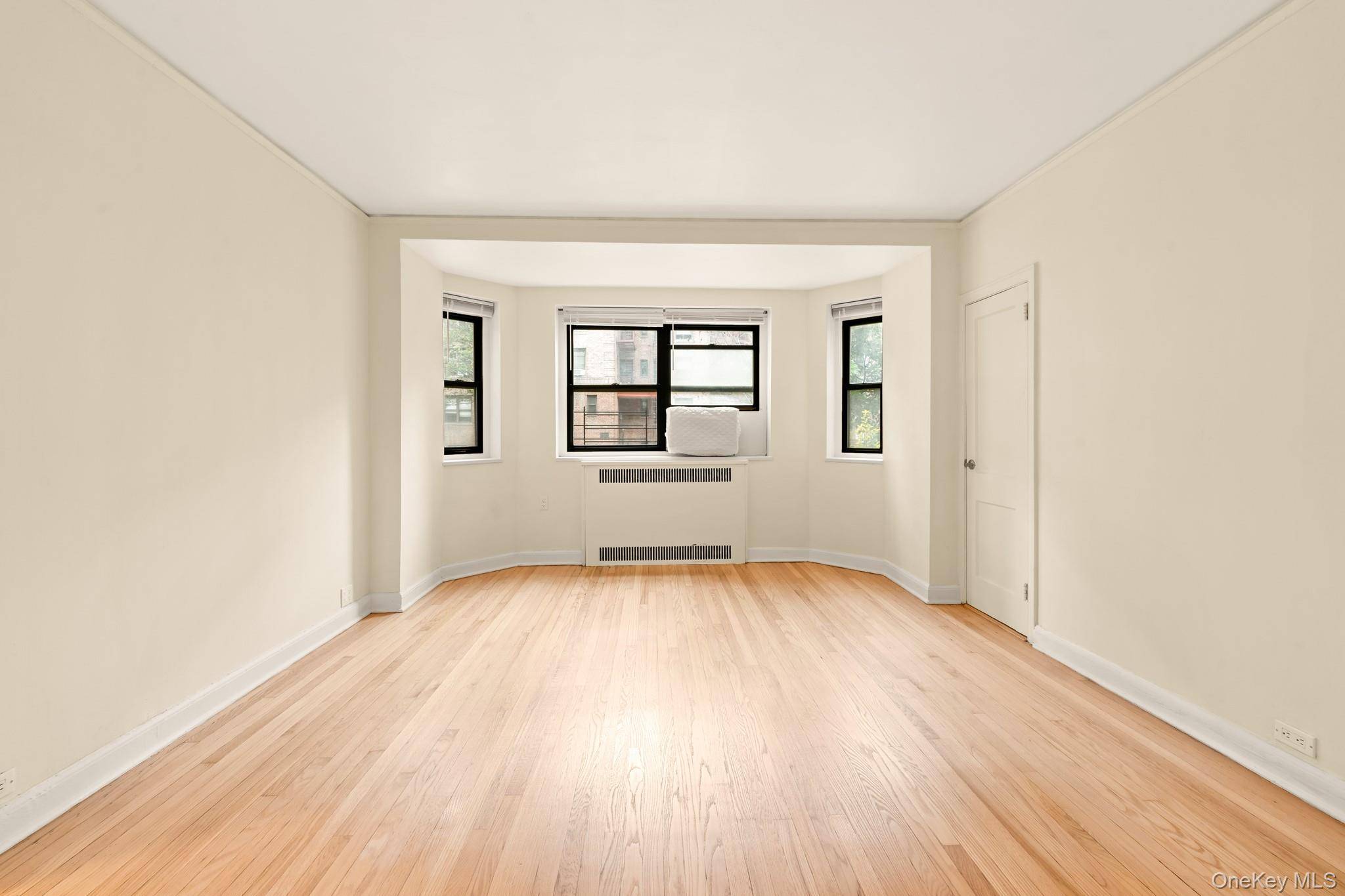 Apartamento à Venda em Jackson Heights - Nova Iorque - EUA - 4