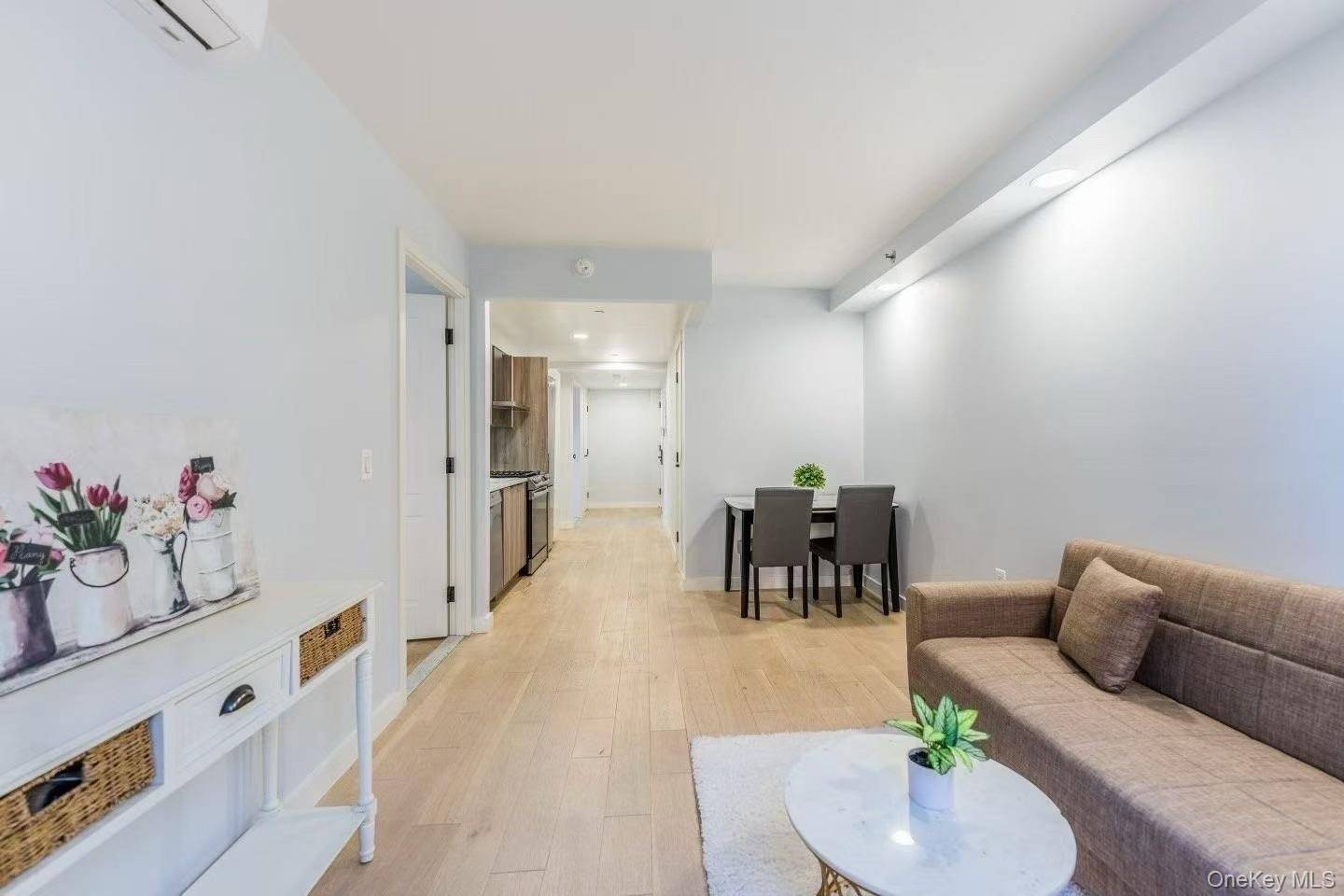 Appartement à Vendre à Jackson Heights - New York - États-Unis - 1