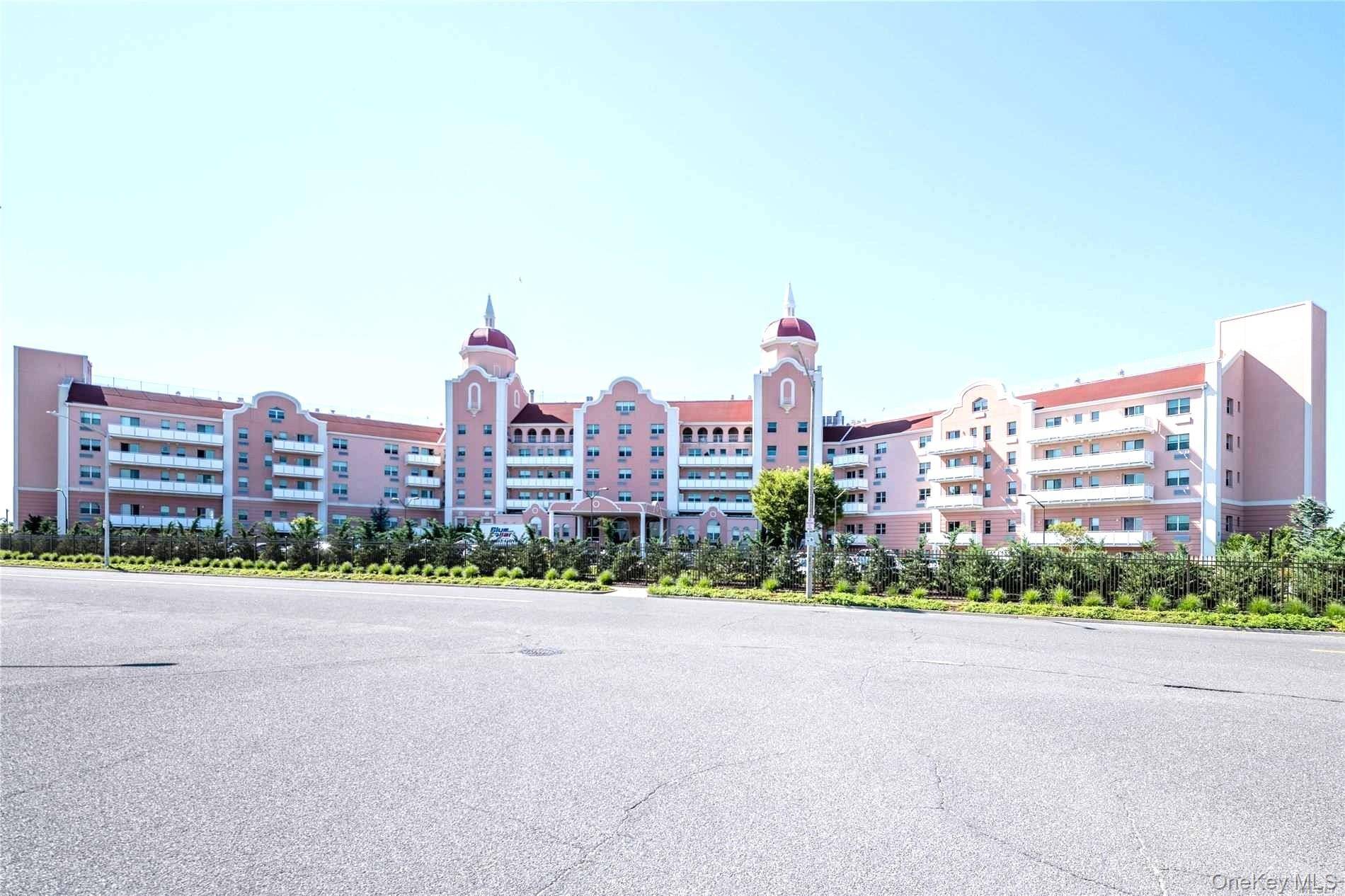 Apartment for Sale in Lido Beach - New York - USA - 1