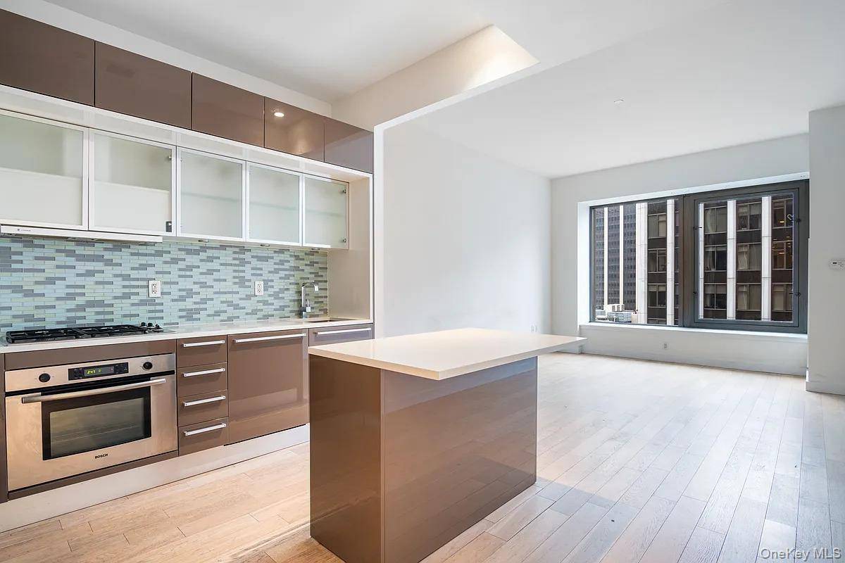 Studio Home for Sale in New York - Manhattan - New York - USA - 2