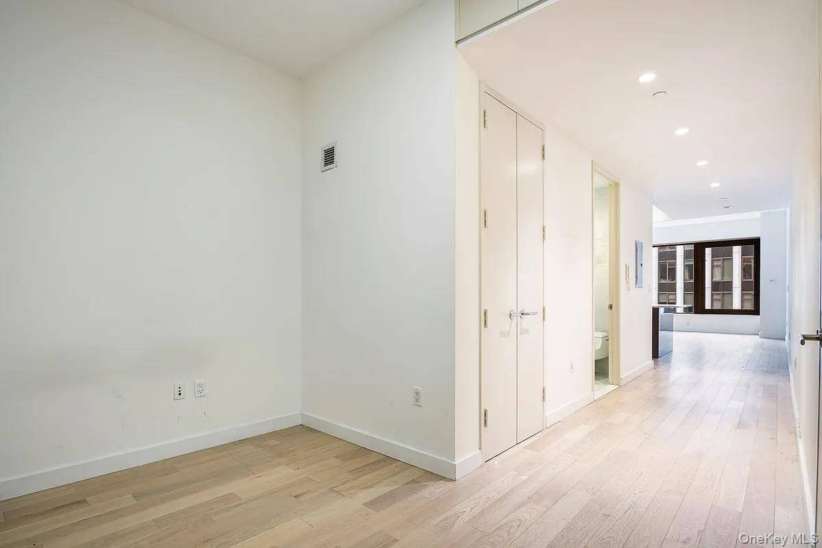 Studio Home for Sale in New York - Manhattan - New York - USA - 5