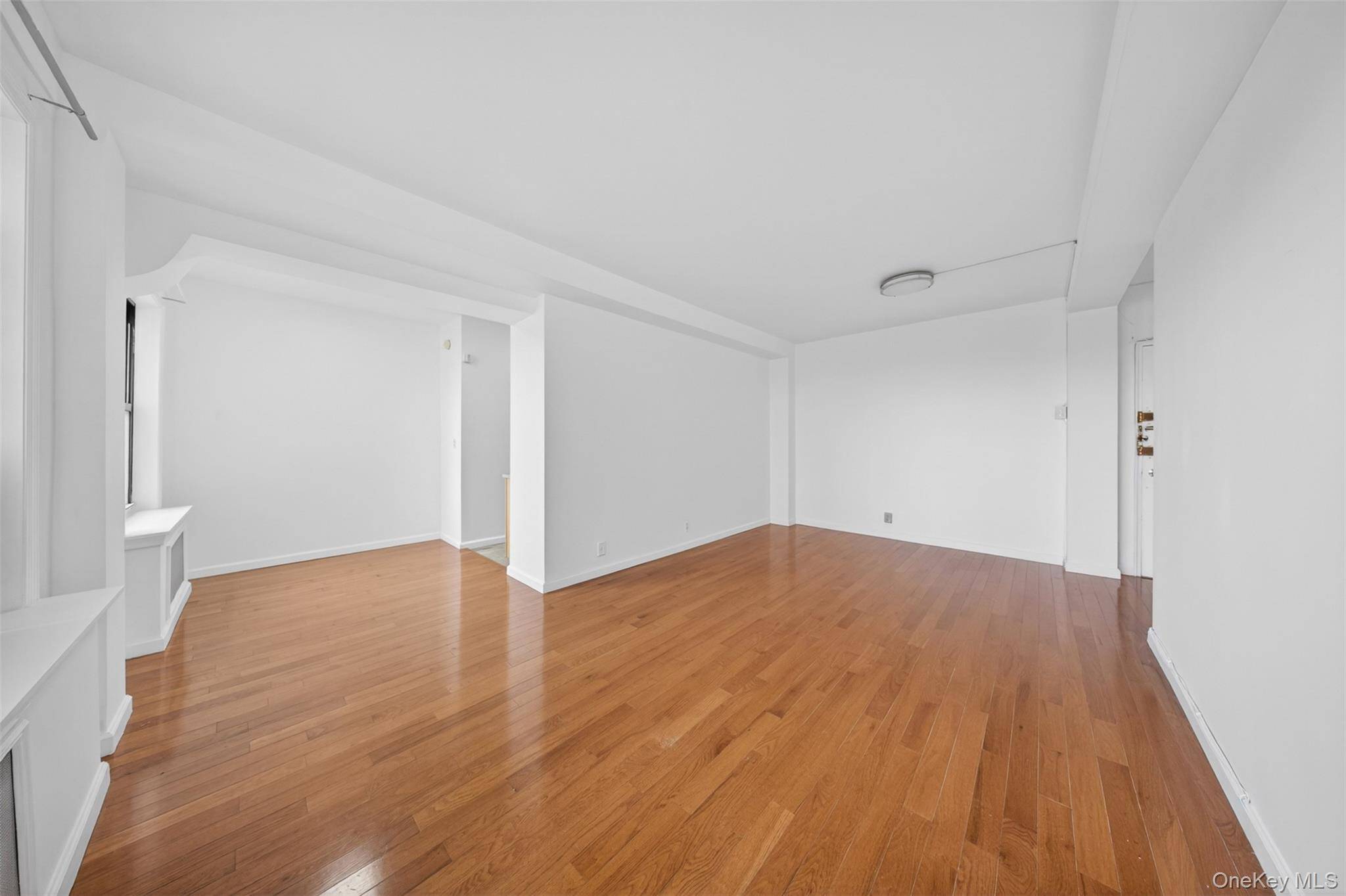Apartment for Sale in Rego Park - New York - USA - 5