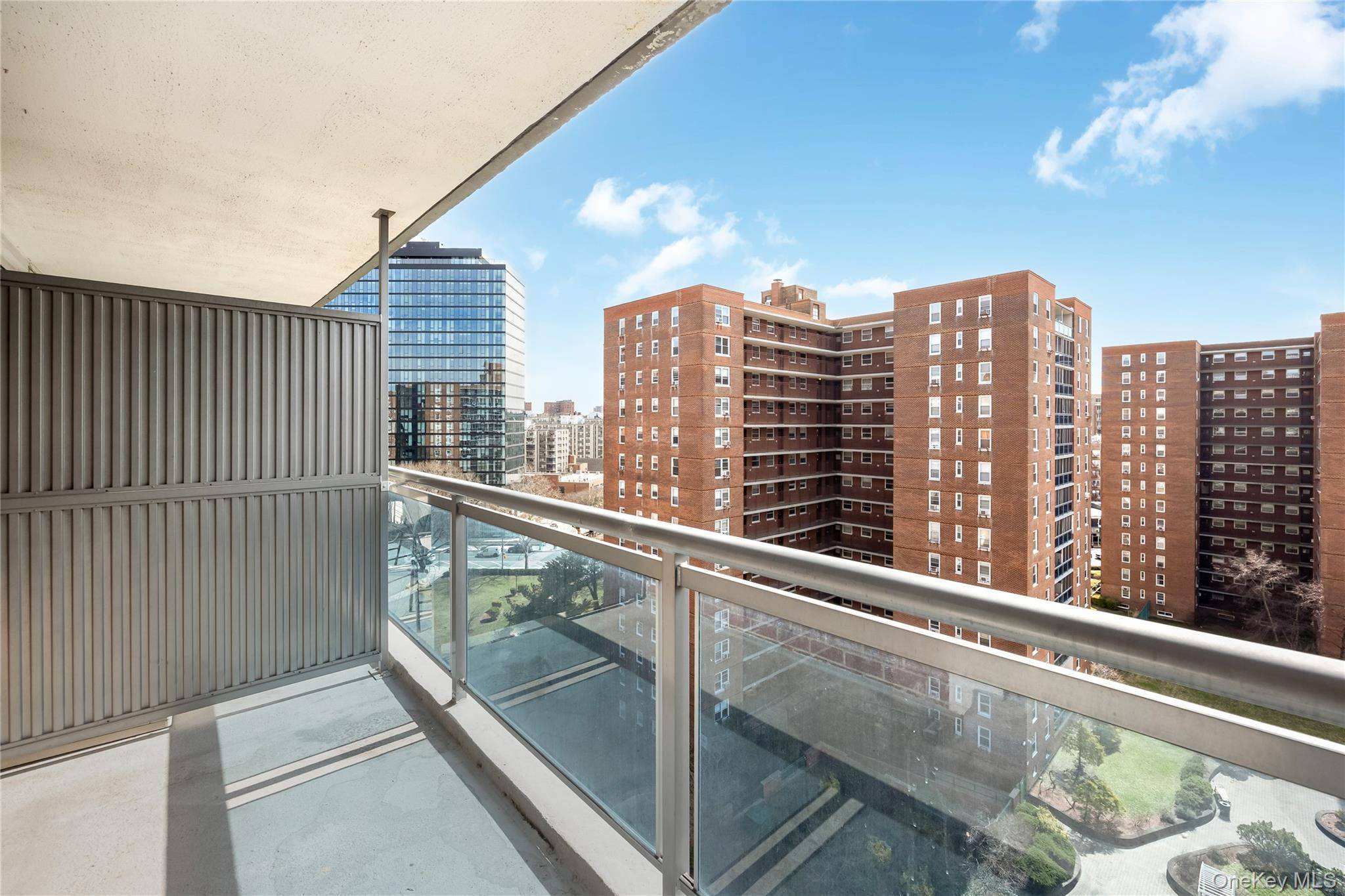 Apartment for Sale in Rego Park - New York - USA - 7