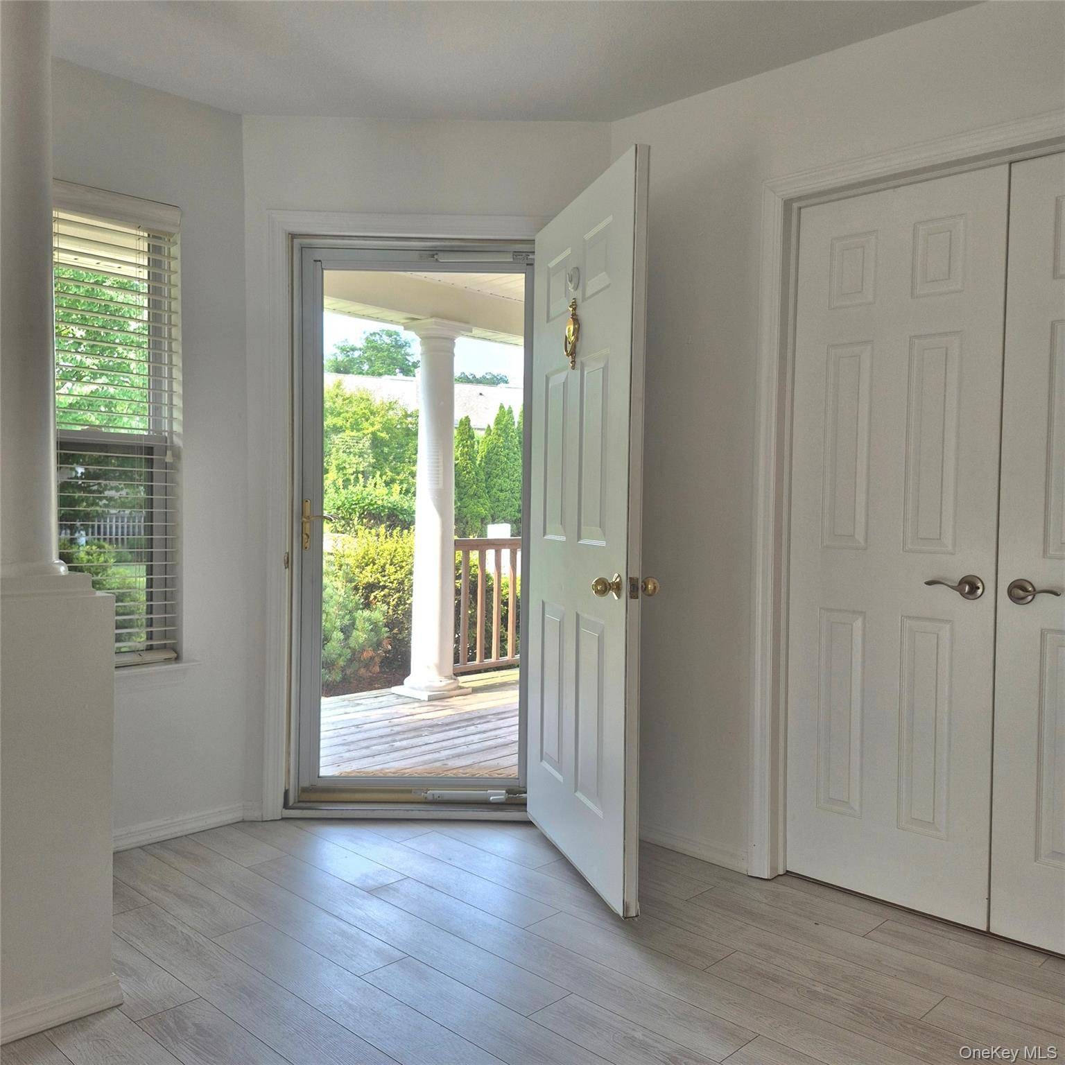 Apartamento à Venda em Riverhead - Nova Iorque - EUA - 3