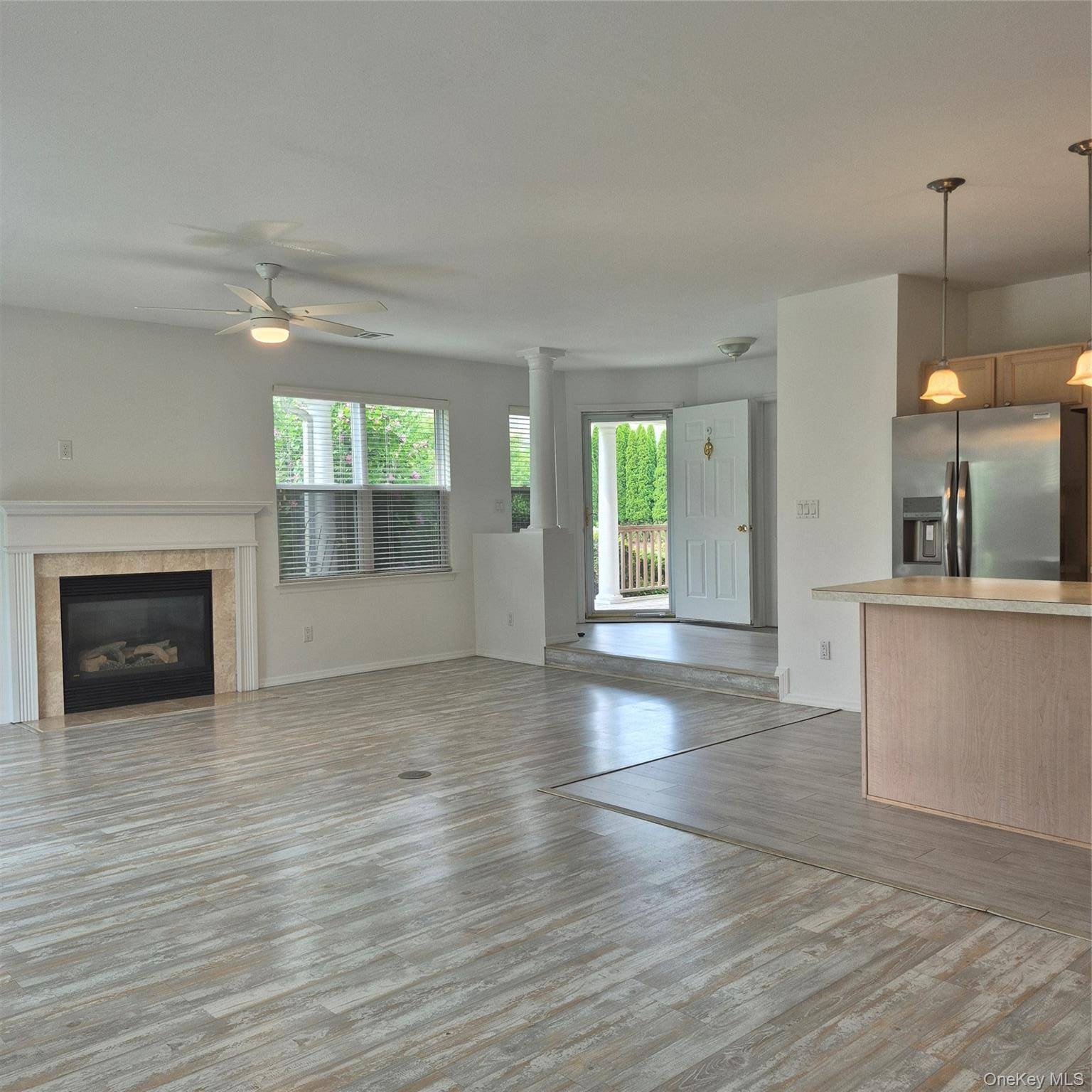 Apartamento à Venda em Riverhead - Nova Iorque - EUA - 5