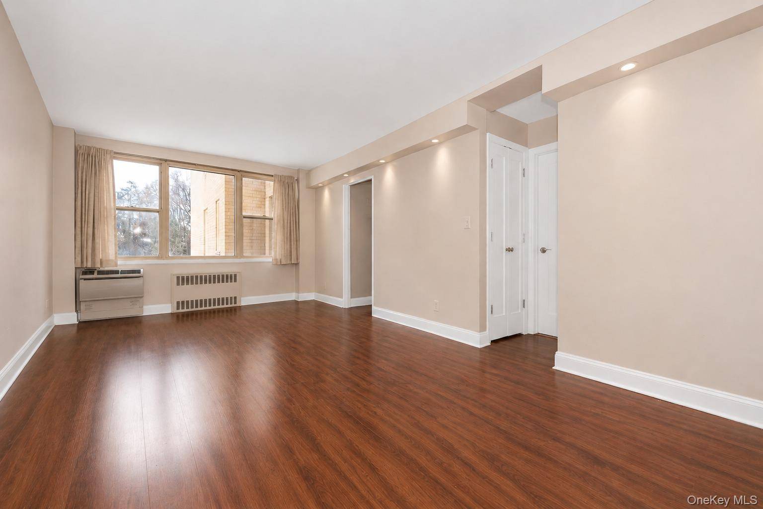 Apartamento à Venda em White Plains - Nova Iorque - EUA - 3