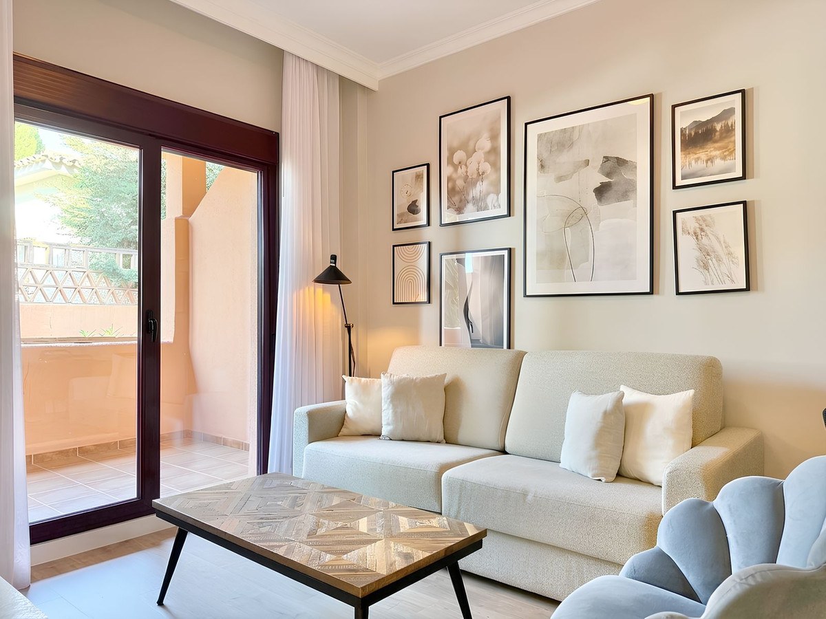 Apartamento com 1 Quarto à Venda em Benahavís - Costa del Sol - 1