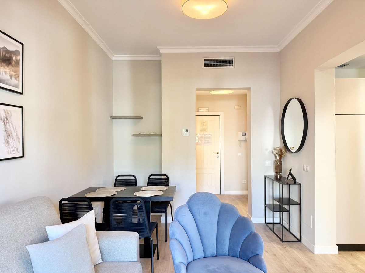 Apartamento com 1 Quarto à Venda em Benahavís - Costa del Sol - 2