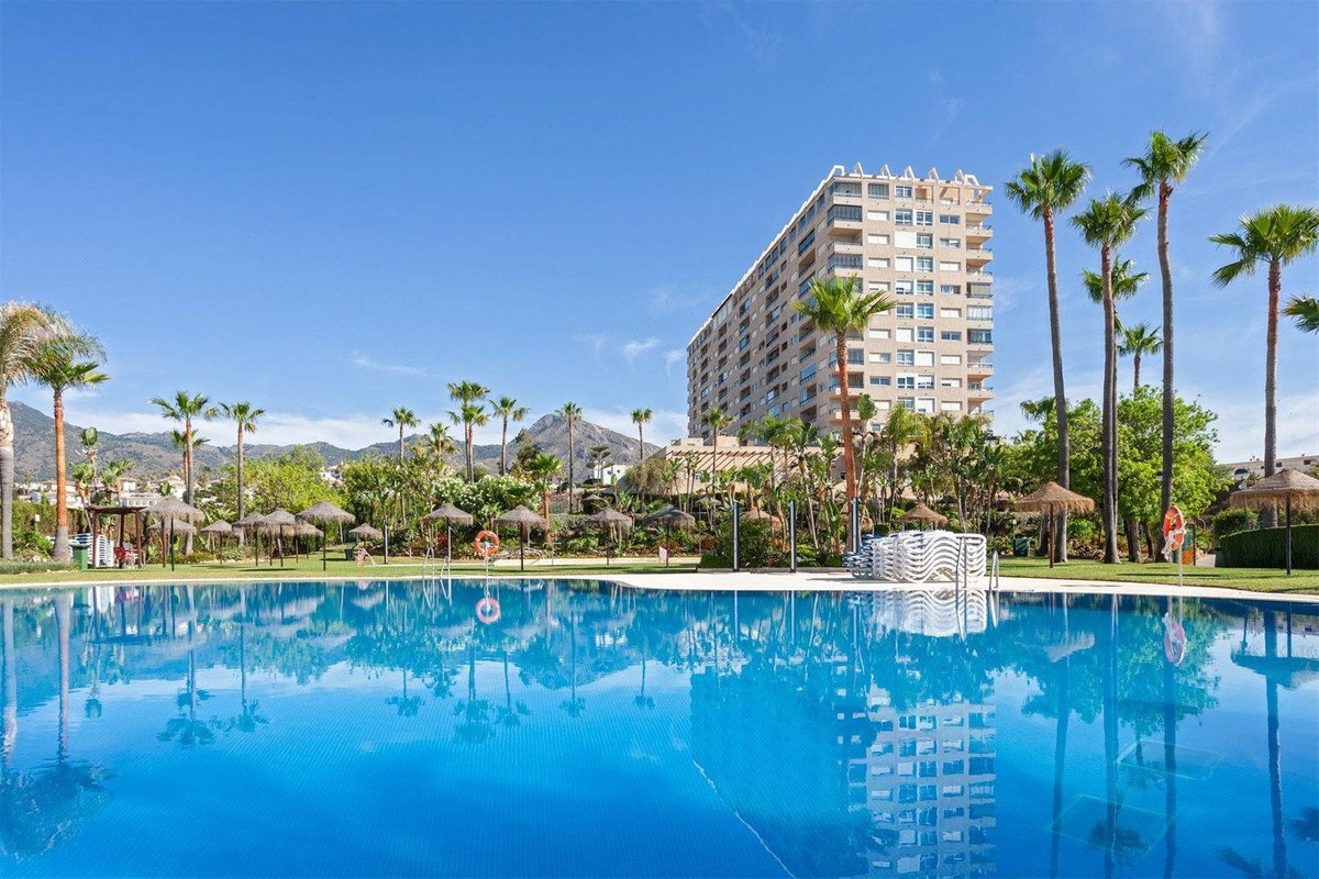Apartamento com 1 Quarto à Venda em Benalmádena - Costa del Sol - 1