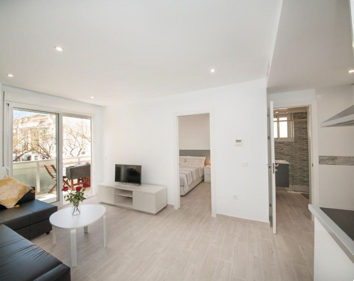 Apartamento com 1 Quarto à Venda em Fuengirola - Costa del Sol - 3