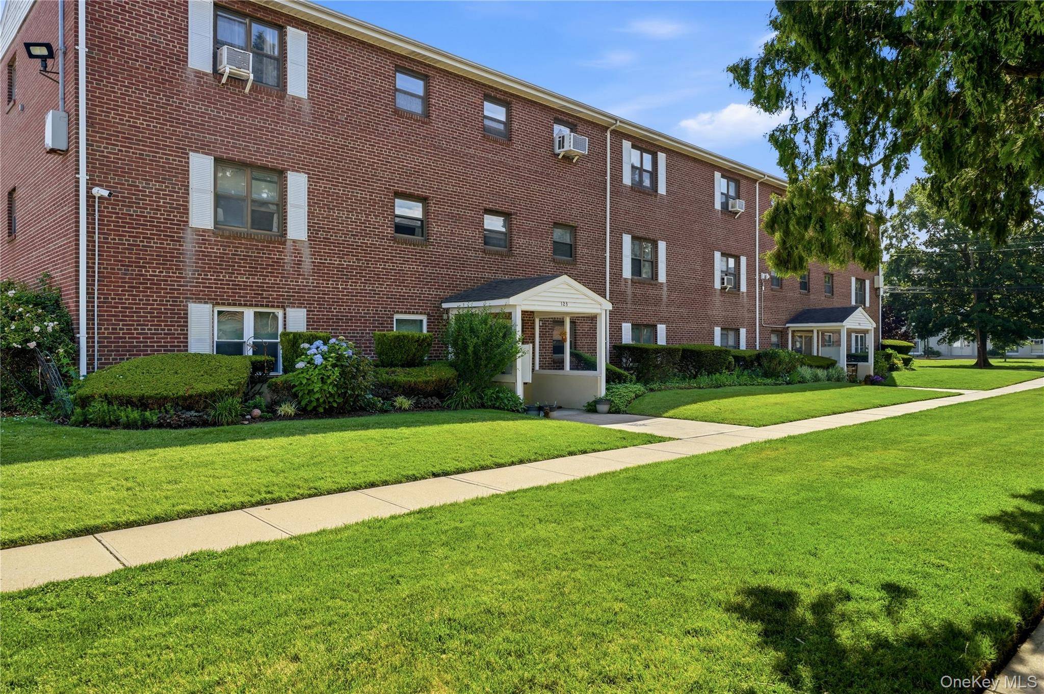 Apartamento com 1 Quartos à Venda em Amityville - Nova Iorque - EUA - 2