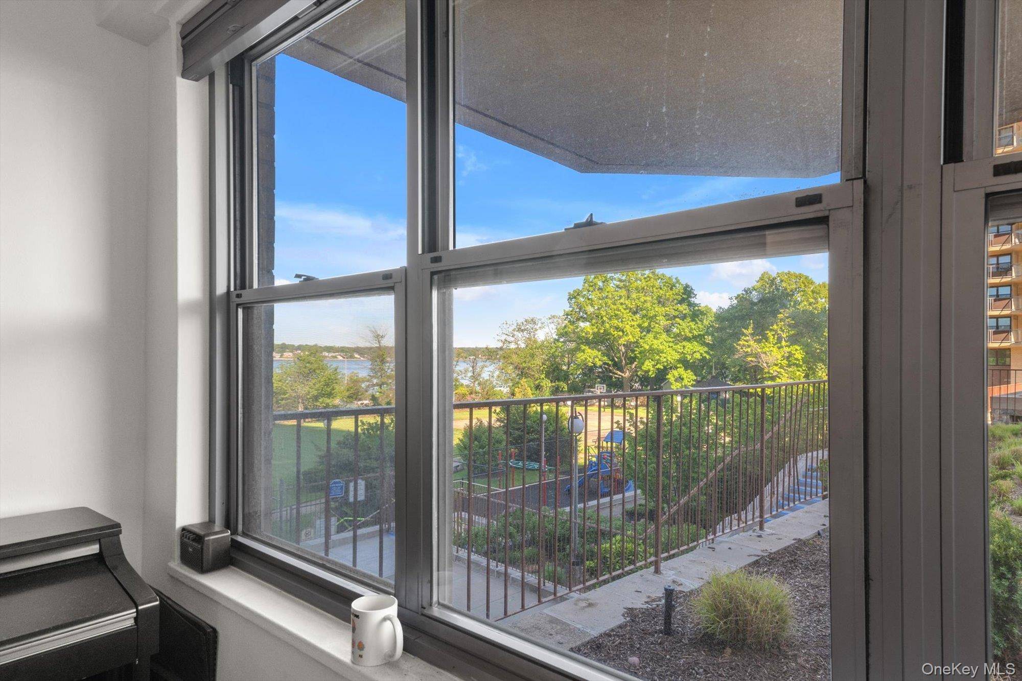 Apartamento de 1 Dormitorio en Venta en Bayside - Nueva York - EE. UU. - 8