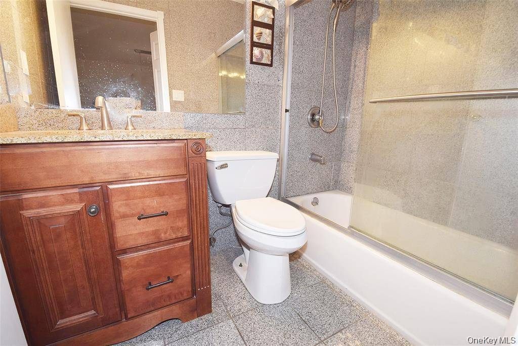 Apartamento de 1 Dormitorio en Venta en Bayside - Nueva York - EE. UU. - 8