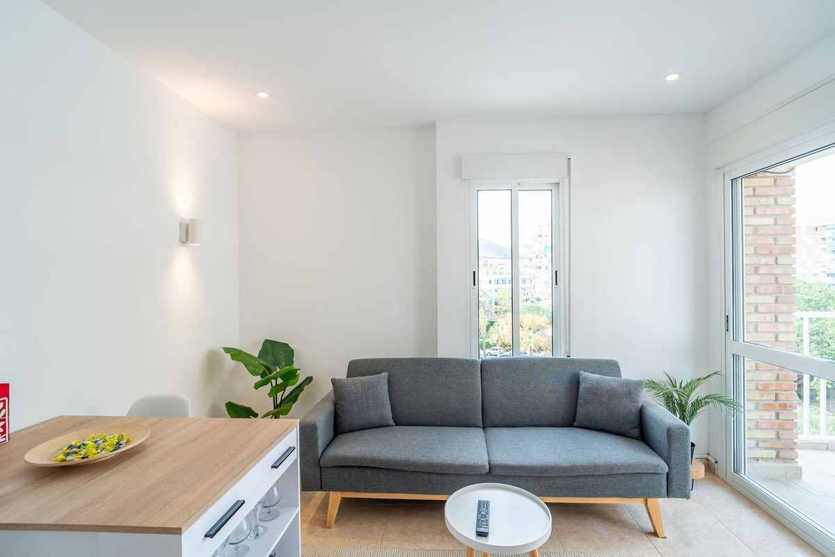 Apartamento de 1 Dormitorio en Venta en Benalmádena, Costa del Sol - 1
