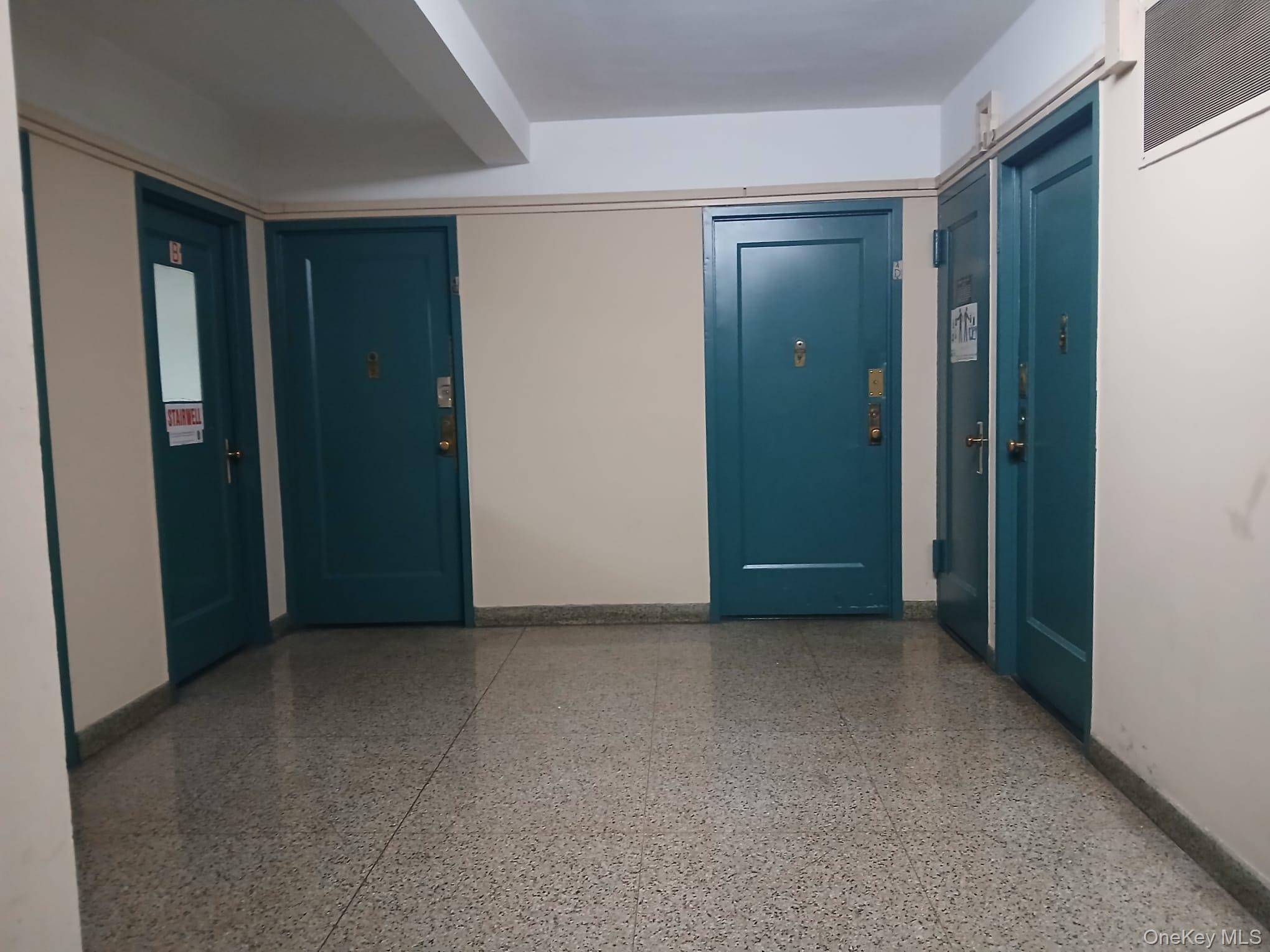 Apartamento de 1 Dormitorio en Venta en Bronx - Nueva York - EE. UU. - 2