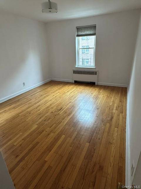 Apartamento de 1 Dormitorio en Venta en Bronx - Nueva York - EE. UU. - 2