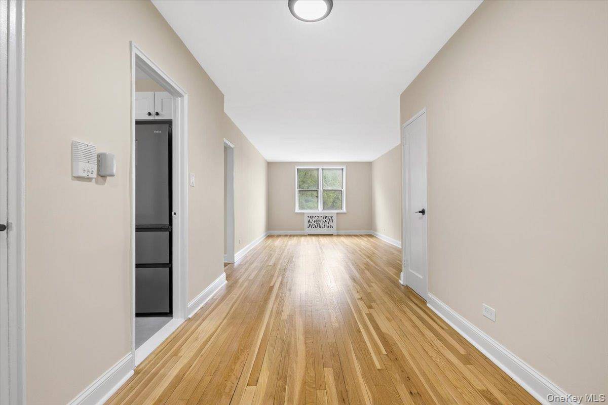 1 Bedroom Home for Sale in Bronx - New York - USA - 7