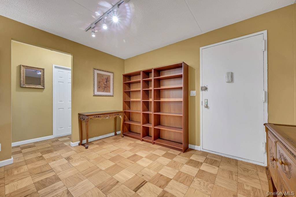 Apartamento de 1 Dormitorio en Venta en Bronxville - Nueva York - EE. UU. - 4