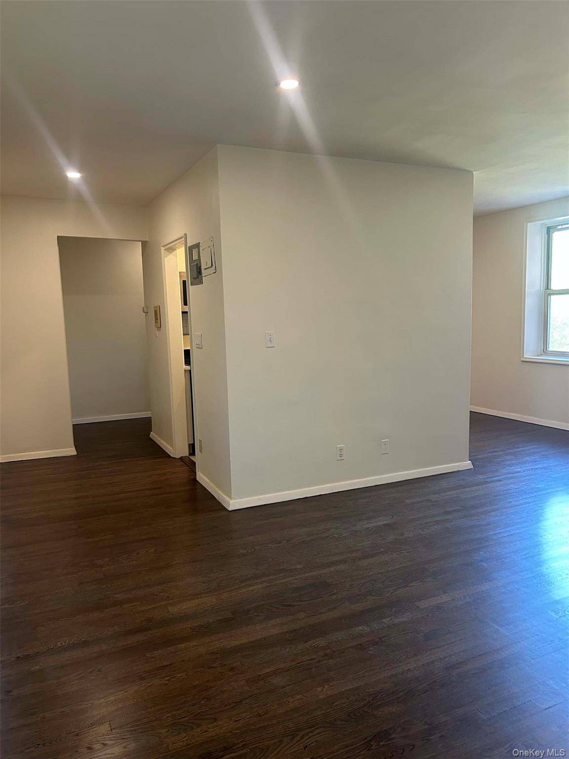 Apartamento de 1 Dormitorio en Venta en Bronxville - Nueva York - EE. UU. - 3