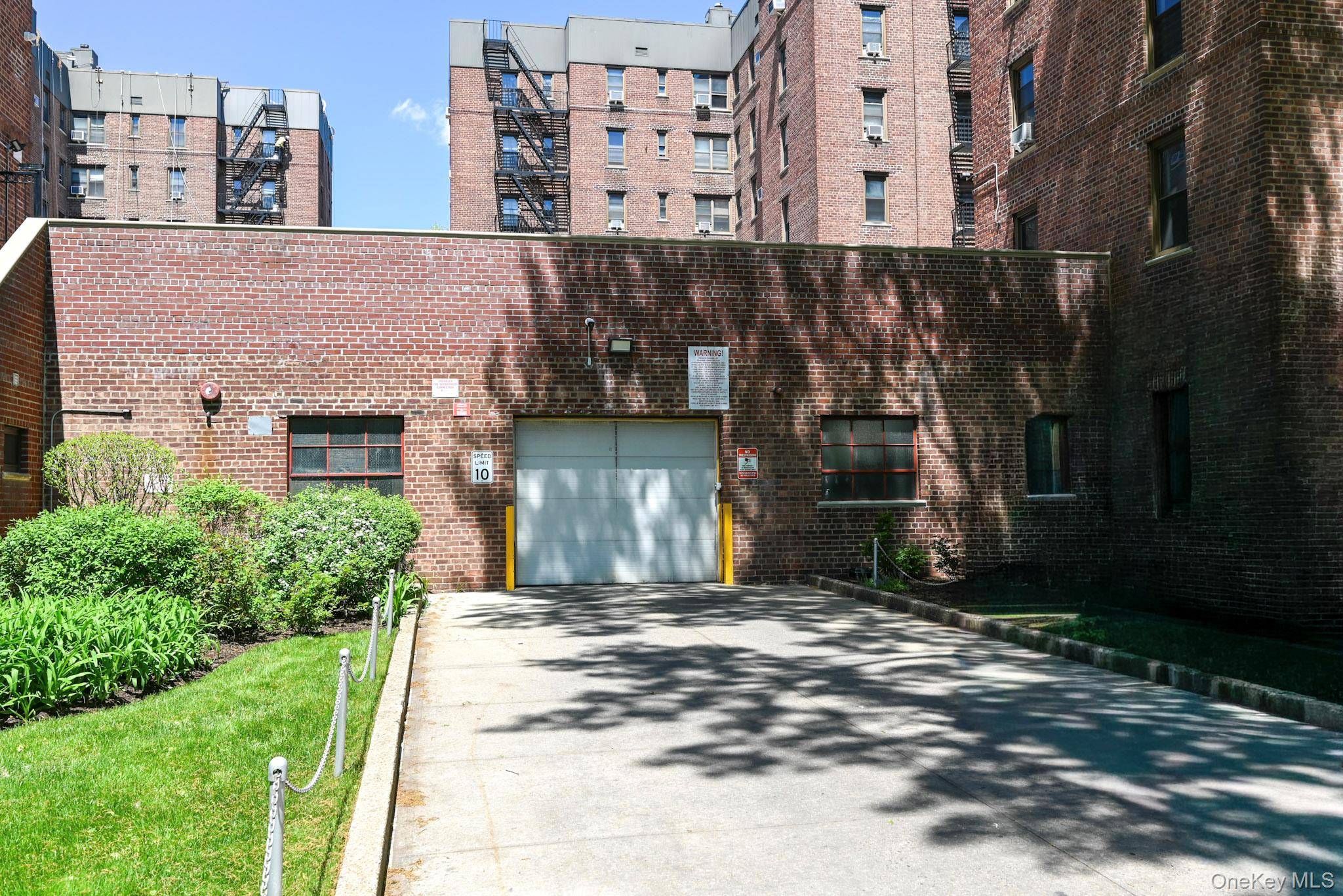 Apartamento de 1 Dormitorio en Venta en Corona - Nueva York - EE. UU. - 5