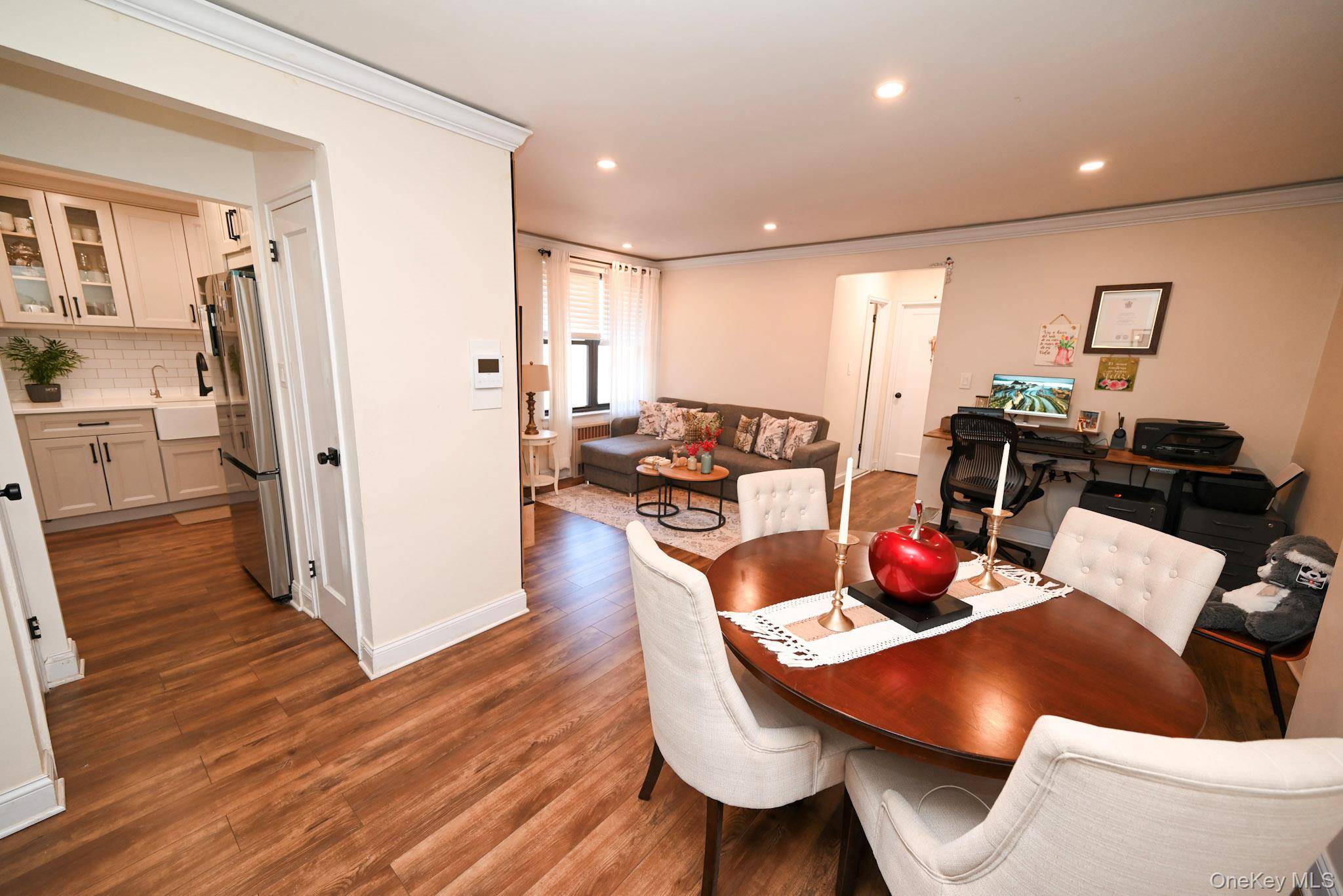 Apartamento de 1 Dormitorio en Venta en Corona - Nueva York - EE. UU. - 7