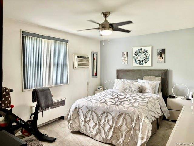 Apartamento com 1 Quartos à Venda em Douglaston - Nova Iorque - EUA - 8