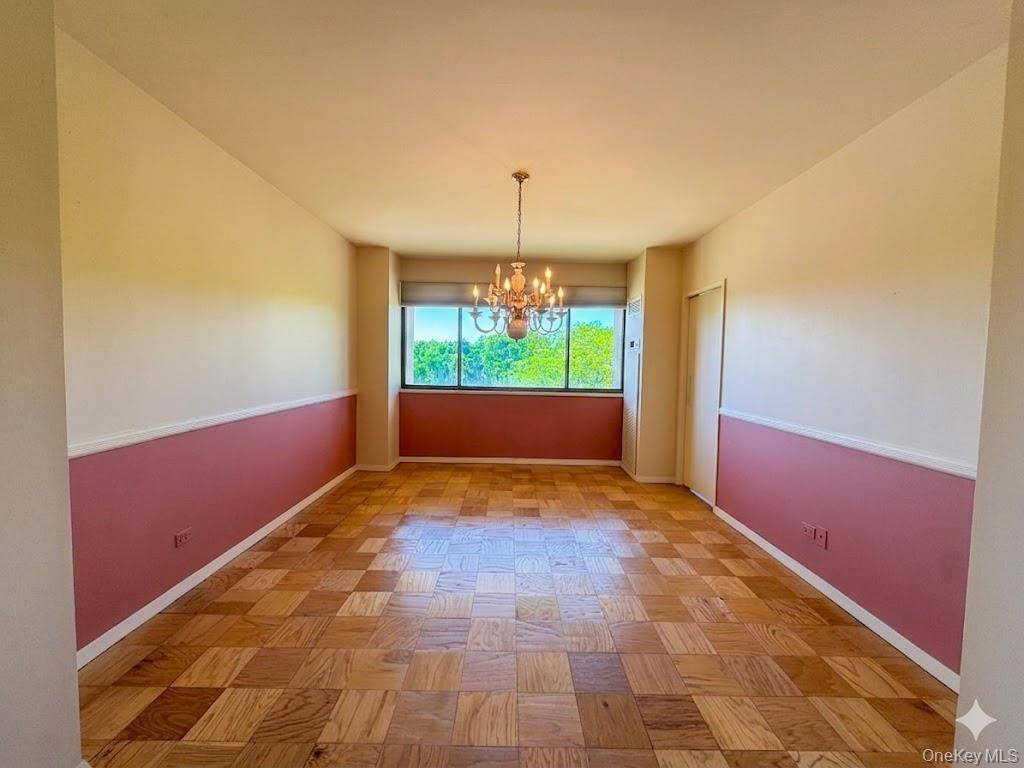 Apartamento de 1 Dormitorio en Venta en Floral Park - Nueva York - EE. UU. - 7