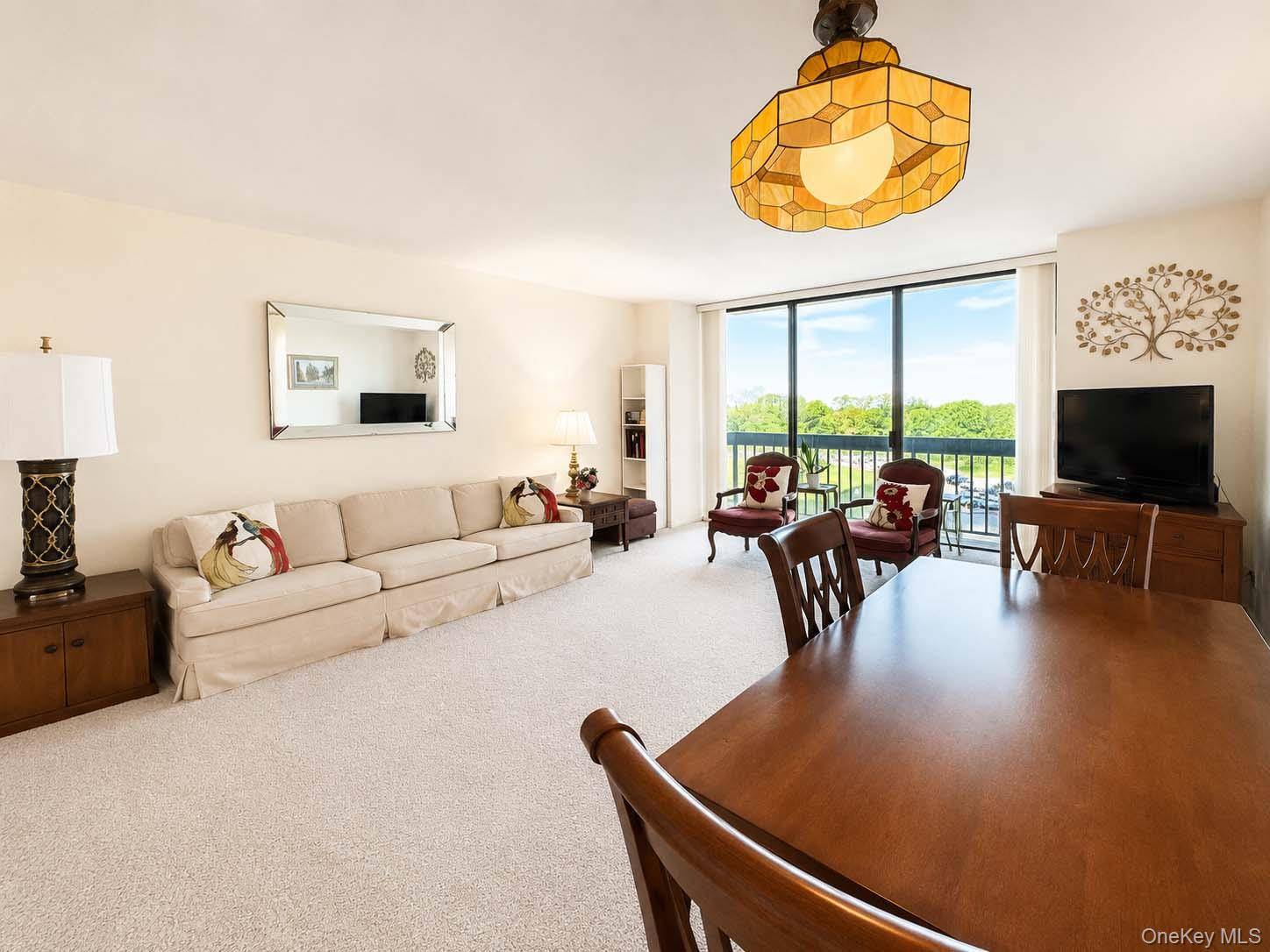Apartamento com 1 Quartos à Venda em Floral Park - Nova Iorque - EUA - 5