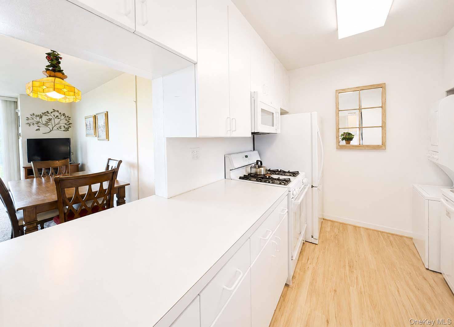 Apartamento com 1 Quartos à Venda em Floral Park - Nova Iorque - EUA - 8