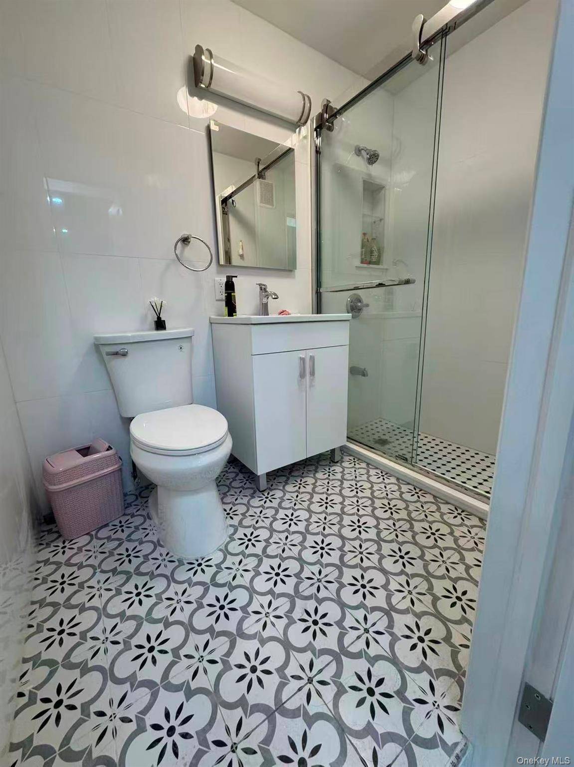 Apartamento de 1 Dormitorio en Venta en Flushing - Nueva York - EE. UU. - 4