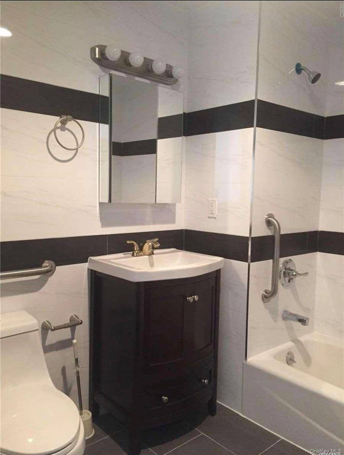 Apartamento com 1 Quartos à Venda em Flushing - Nova Iorque - EUA - 4