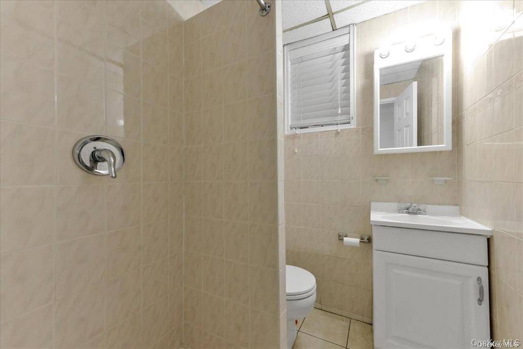 1 Bedroom Home for Sale in Flushing - New York - USA - 7