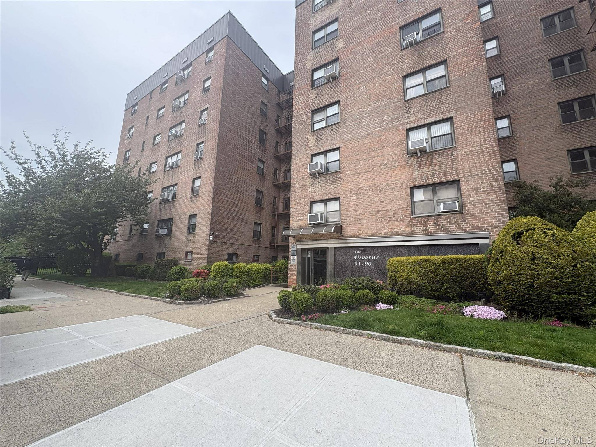 Apartamento de 1 Dormitorio en Venta en Flushing - Nueva York - EE. UU. - 1