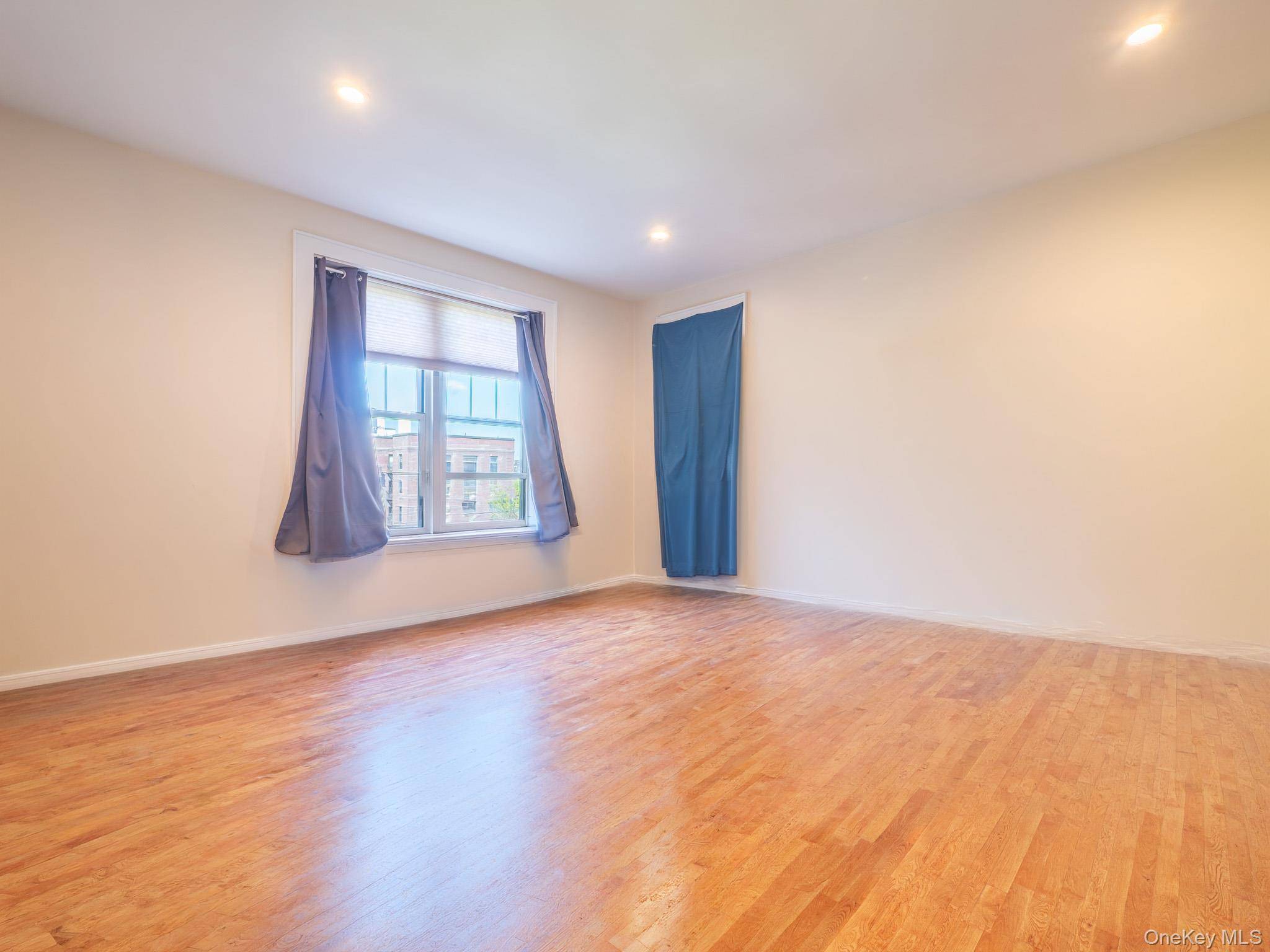 Apartamento com 1 Quartos à Venda em Forest Hills - Nova Iorque - EUA - 8