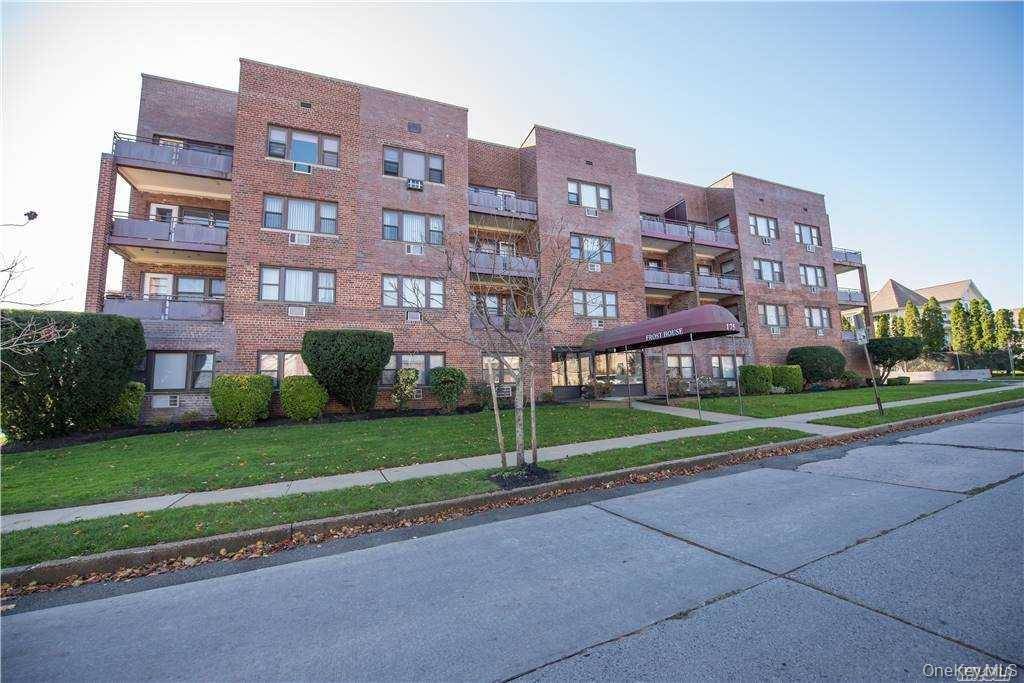Apartamento de 1 Dormitorio en Venta en Freeport - Nueva York - EE. UU. - 1