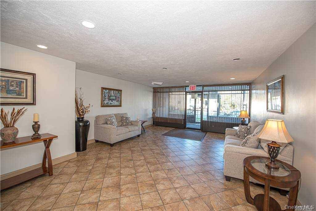 Apartamento de 1 Dormitorio en Venta en Freeport - Nueva York - EE. UU. - 2