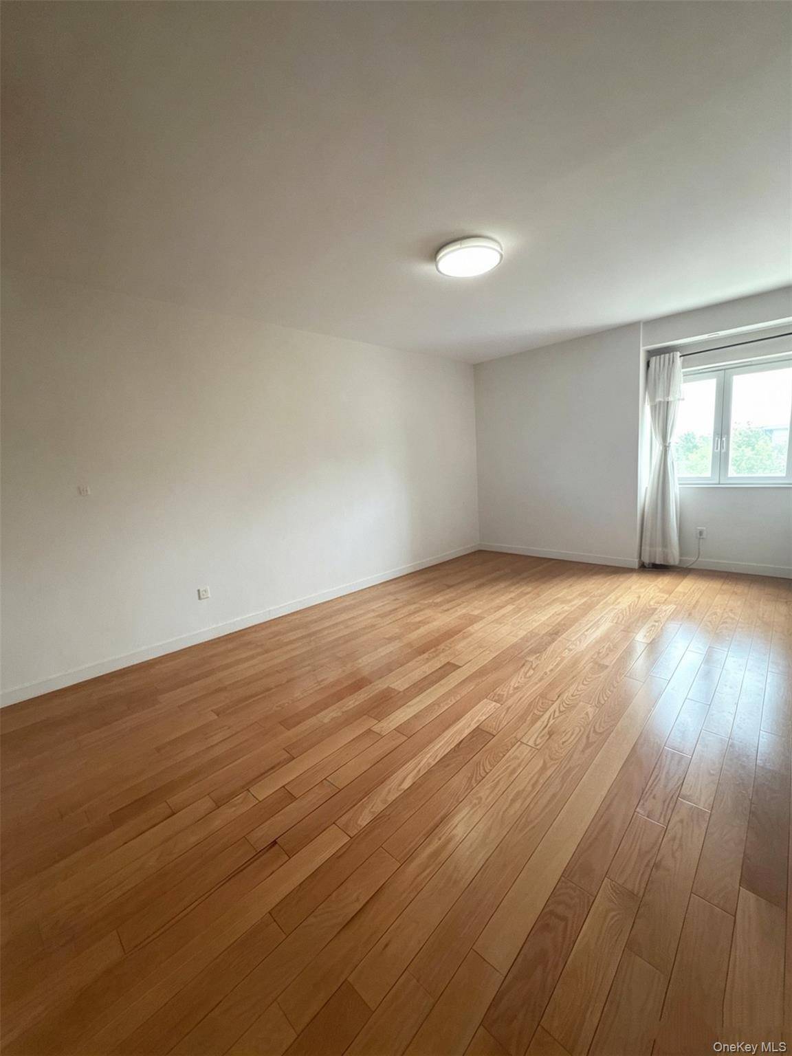 Apartamento com 1 Quartos à Venda em Fresh Meadows - Nova Iorque - EUA - 3