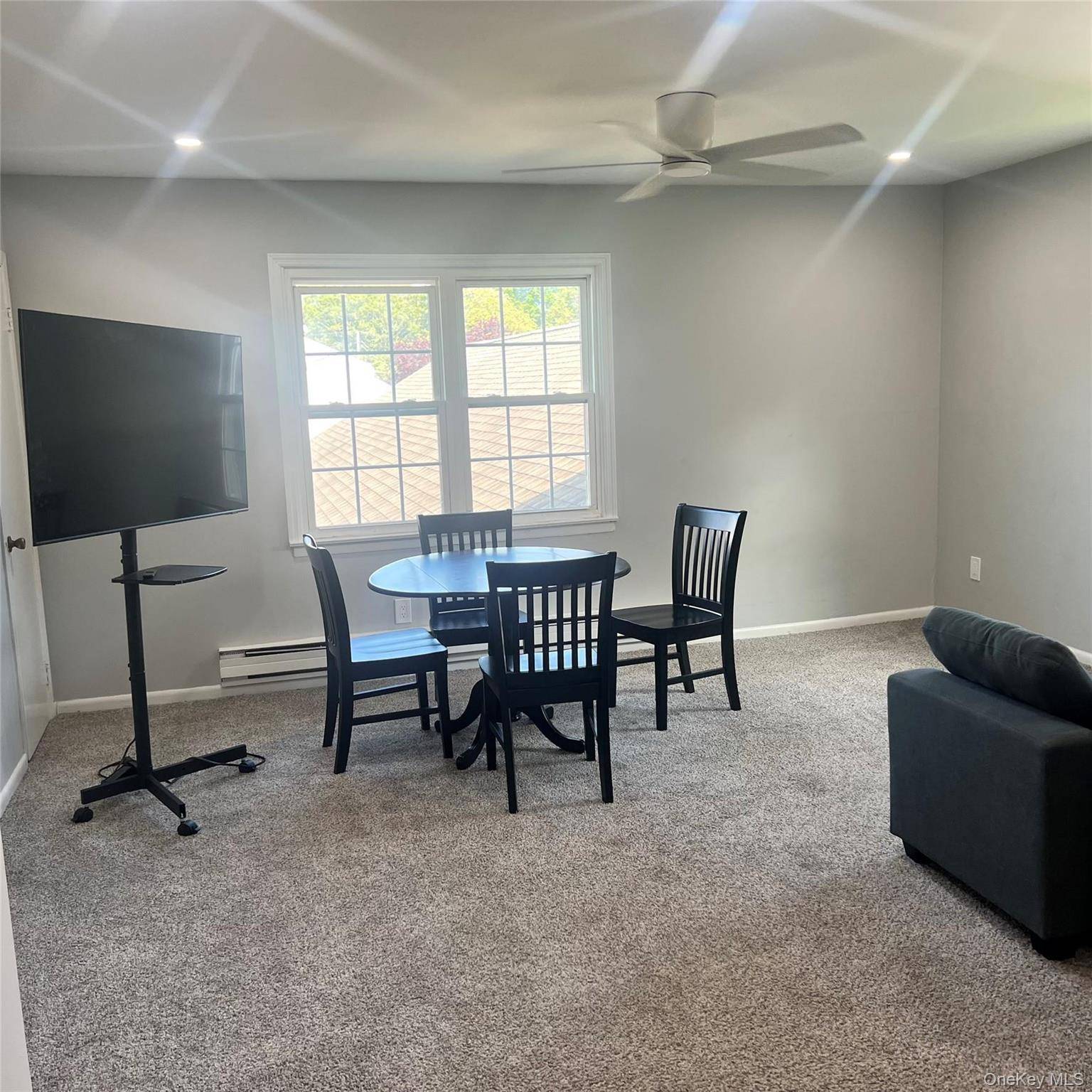 Apartamento de 1 Dormitorios en Venta en Greenport, Nueva York, EE. UU. - 2